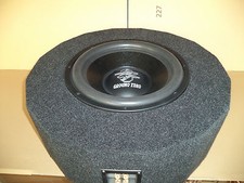 Reserverad Gehäuse, inkl. Ground Zero 15" Subwoofer, 1800 Watt