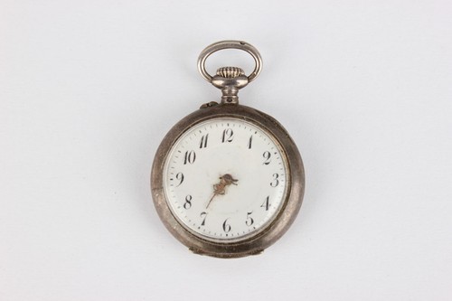 Silberne damentaschenuhr mit - silberne,