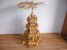 schöne alte Weihnachtspyramide , 4-stöckig , gebraucht