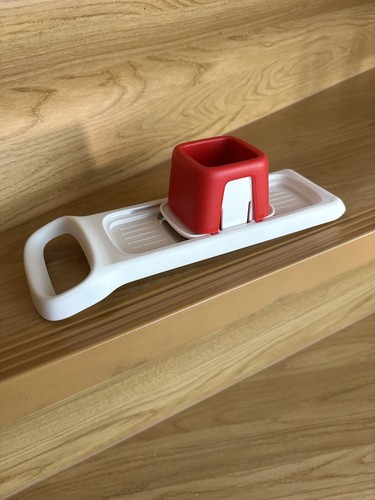 Tupperware speedy mando - tupperware, grater
