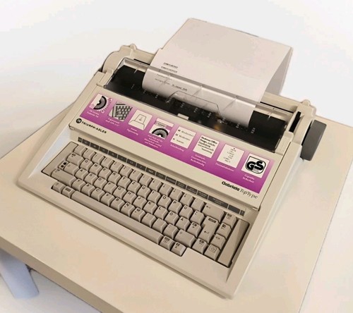 Schreibmaschine triumph adler - schreibmaschine,