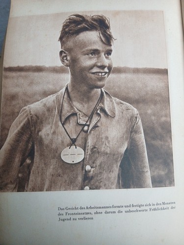 Altes kriegs bild eines jungen - eines,