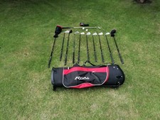 Golfausrüstung mit Golftasche