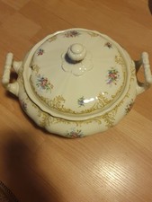Schöne antike Porzellan Suppenterrine Deckel Schüssel  (Krautheim Blumendekor