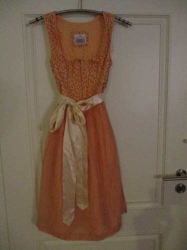 Dirndl insingen leo peach - insingen,