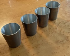4 Schnapsbecher aus Zinn