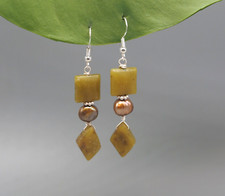 Oliv grüne Jade & Perlen