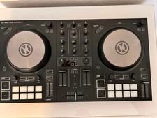 ? Native Instruments Traktor Kontrol S2 MK3 – DJ Controller
