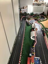 Carrera Bahn Digital 124 ca. 27 Meter Tribünen Deko 260 alten Figuren Gebäuden