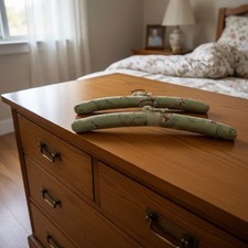 Vintage grüne Satin bestickte