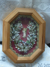 Klosterarbeit gerahmt hinter Glas   segnendes Jesulein