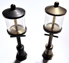2 x alte STRASSENLATERNEN Laterne Lampen MESSING Puppenstube PUPPENHAUS Miniatur