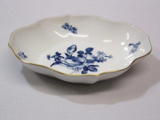 Meissen- 1  Anbietschale Aquatinta -Blumen-Schmetterlinge-blau  1.Wahl neuwertig