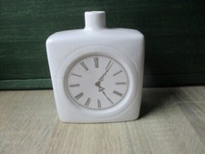 viereckige porzellan Vase weiß mit Uhren - Motiv