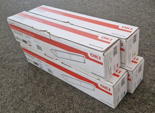 Oki toner set bundle c911 - toner,