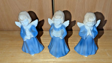 Engelsfiguren Set Porzellan römische Engelskinder Figuren blau weiß beige  9 cm