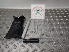 Bordwerkzeug Tool Kit Werkzeug 10 Teile Triumph Tiger 800 A08 EZ.12