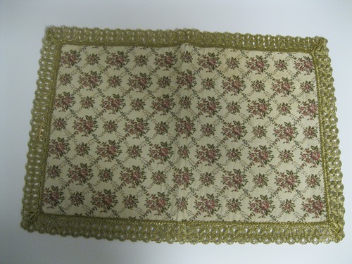 Brokat deckchen gold 35x50 - deckchen,