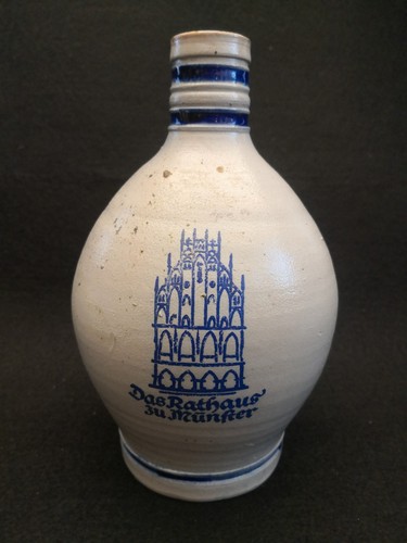Steingut flasche das rathaus - flasche,