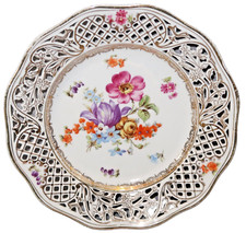 Schumann Dresden Floral Lace