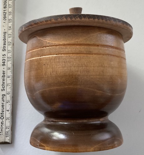 Gedrechselte holzdose mit - holzdose,