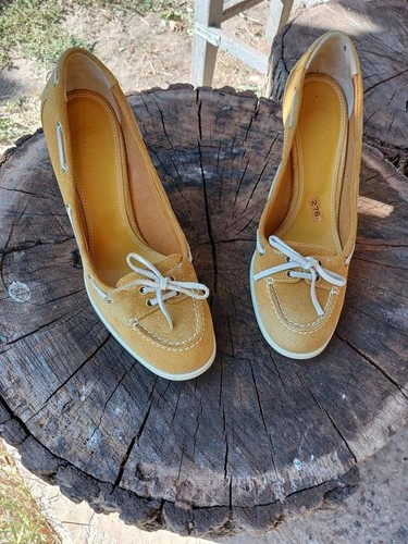 Women bally heels yellow suede - heels,