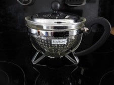 BODUM  Teekanne mit Zubehör. 