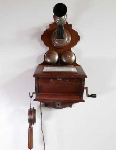 Historisches wandtelefon - historisches,