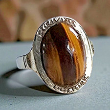 * Schöner Damenring *