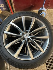 Range Rover Velar L560 21" Winter NEU Alufelgen + Pirelli 265/45 R21 DOT24