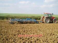 FOTO NACHERNTE ANBAU SAATBETTVORBEREITUNG LÄUFT MIT EINEM KOCKERLING V