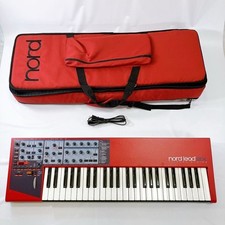 [Getestet] Clavia Nord Lead 2X Virtual Analog Synthesizer Keyboard Rot Softcase