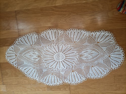 Spitzendeckchen gestrickt - , 90