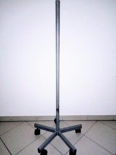 Reifenständer/Fegenbaum/Garderobenständer auf Rollen - wie NEU