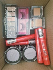 Restposten Catrice Kosmetik 65 Stk. Neu Paket enthält verschiedene Artikel 