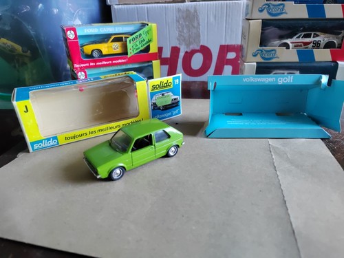 Boxed model vintage - boxed,