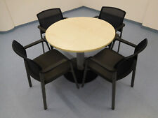 Tisch 90 cm Durchmesser mit 4 Stühlen, Gera Möbel, Ahornfarbe, Stühle Anthrazit