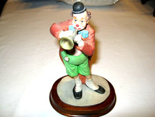 Goebel Clown Happy Clowns auf Sockel  ca 20 cm