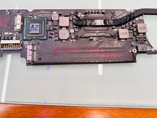 Apple MacBook Air A1370 Mainboard LogicBoard 1,8GHz 4GB DEFEKT RAM ERROR
