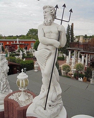 Steinfigur neptun mit dreizack - steinfigur,