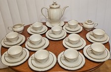 Kaffee Teeservice mit Goldrand