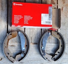 BREMSBACKEN TROMMELBREMSE SATZ HINTEN ohne ABS  FÜR OPEL CORSA B,CORSA C