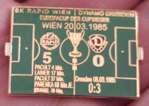 Pin rapid wien sg - pin,