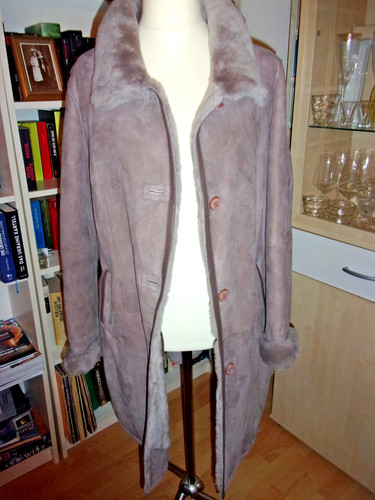 hellbrauner/khakifarbener