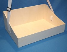 Holz Bauchladen Hochzeit Junggesellenabschied Geburtstag JGA mit weißem Gurt