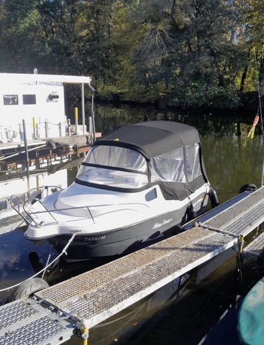 Kajuetboote mit trailer - kajuetboote,