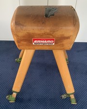 Vintage Springbock / Turnbock – Original aus der Turnhalle