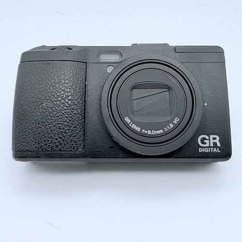Ricoh digital compact - iv,