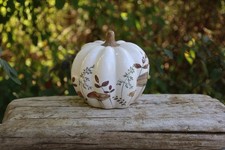Kürbis aus Keramik mit
