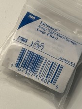 2 Stück: Graue, harte